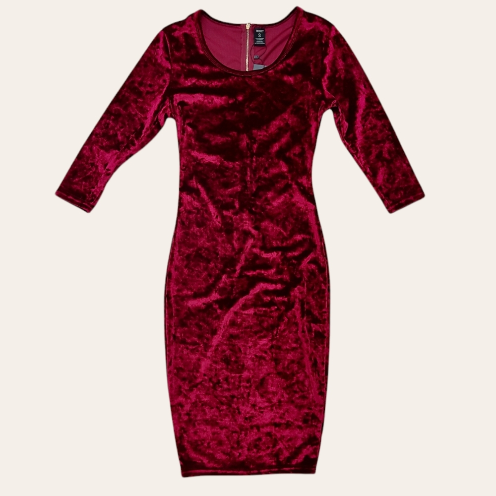 Women Dress. Red Fox.